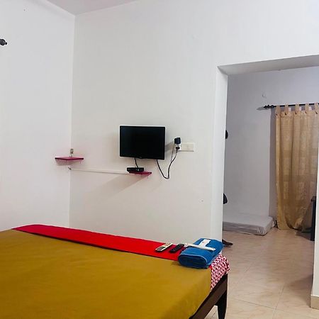 Hotel Sunday - Townhouse Club Airport Trivandrum Тривандрум Экстерьер фото