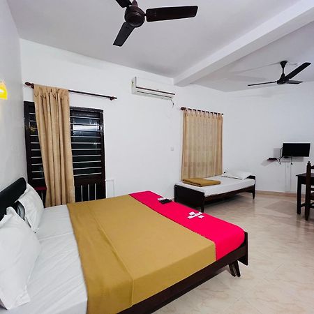Hotel Sunday - Townhouse Club Airport Trivandrum Тривандрум Экстерьер фото