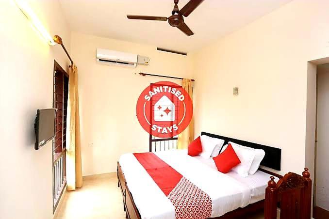 Hotel Sunday - Townhouse Club Airport Trivandrum Тривандрум Экстерьер фото
