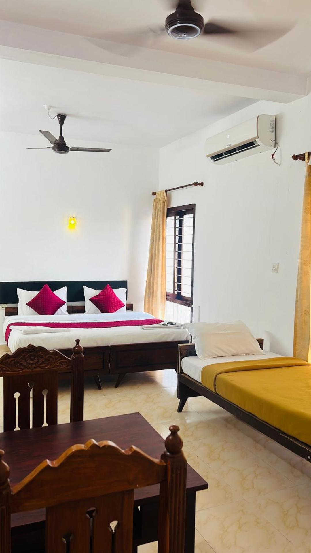 Hotel Sunday - Townhouse Club Airport Trivandrum Тривандрум Экстерьер фото